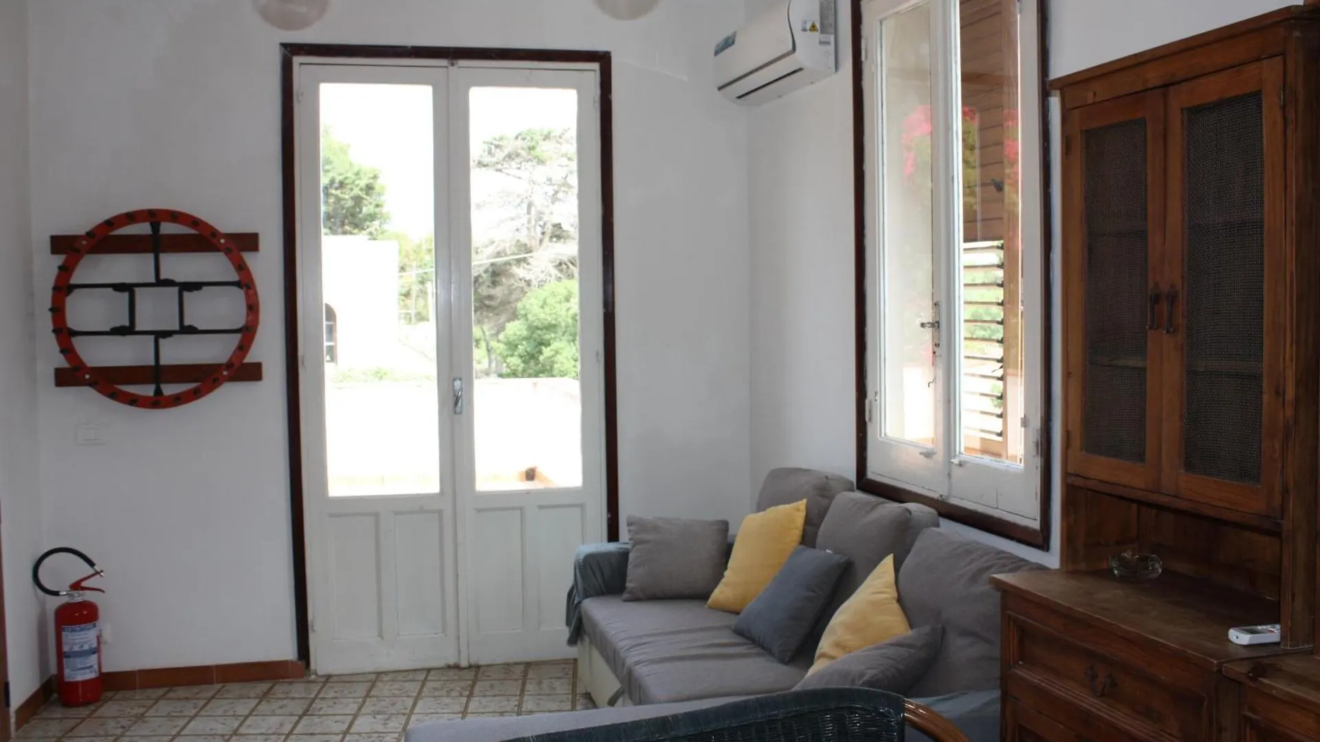 Villa Con Pineta Tra Paese E Mare Favignana